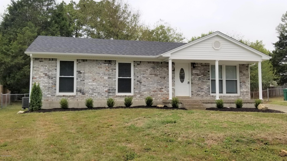 6908 Roseborough Ct, Louisville, KY 40228 - photo 1