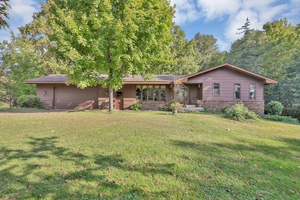 Pending $450,000 • Co-Listing Agent
