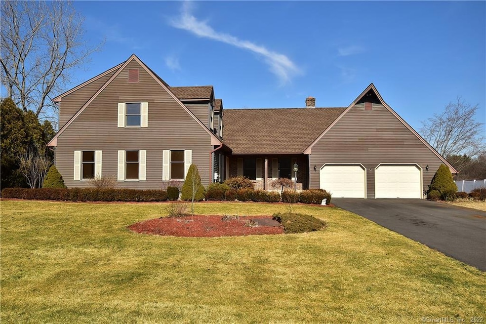 124 Wren Dr, Suffield, CT 06078 - photo 1