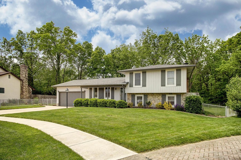 1585 Carrigallen Ln, Columbus, OH 43228 - photo 1