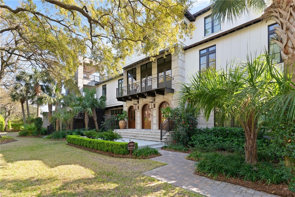 1913 Dixon Ln, Saint Simons Island, GA 31522 - photo 1