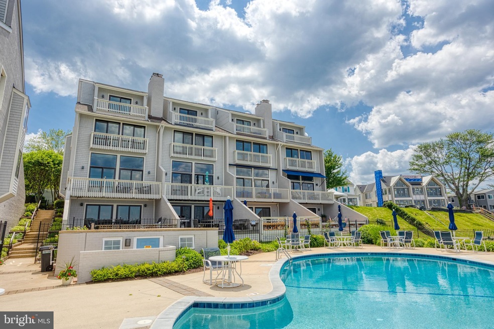 8 Horn Point Ct, Annapolis, MD 21403 - photo 1