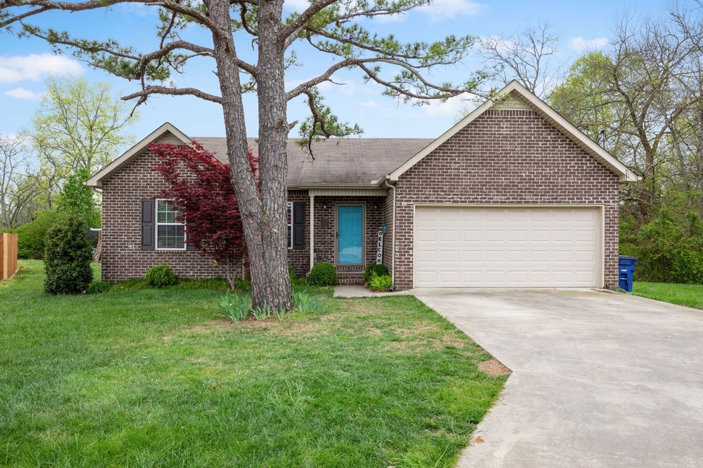 111 Garden Dr, Shelbyville, TN 37160 - photo 1