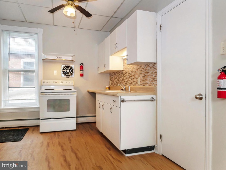 269 Chestnut St, Pottstown, PA 19464 - photo 1