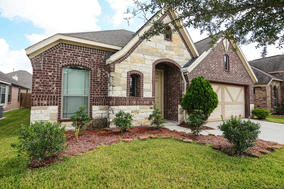 28526 Lockeridge Farms Dr, Spring, TX 77386 - photo 1