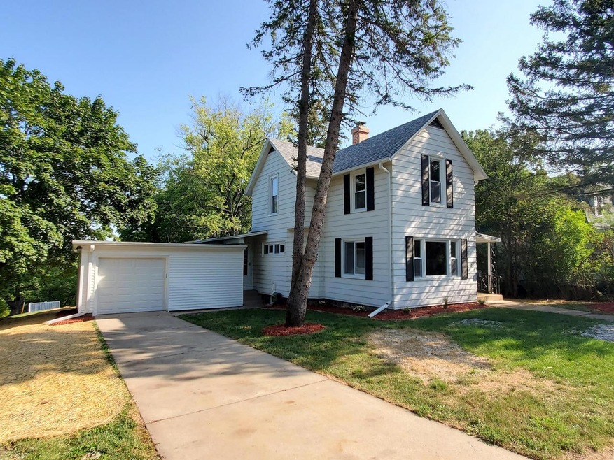 521 High St