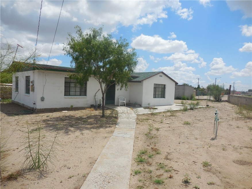 461 Myra St, El Paso, TX 79915 - photo 1
