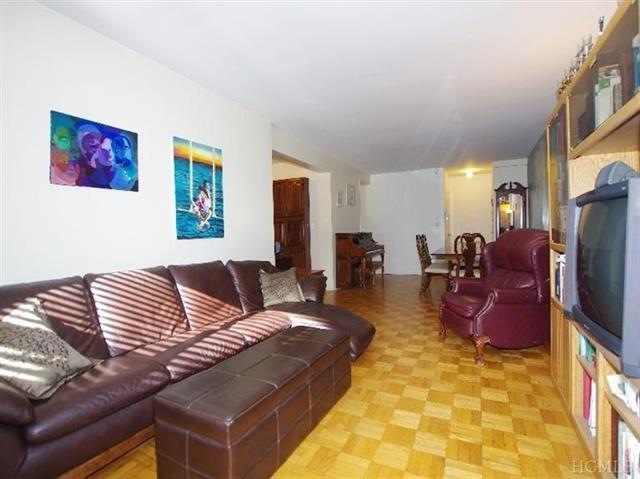 The Savoy unit 1N, Bronx, NY 10463 - photo 1