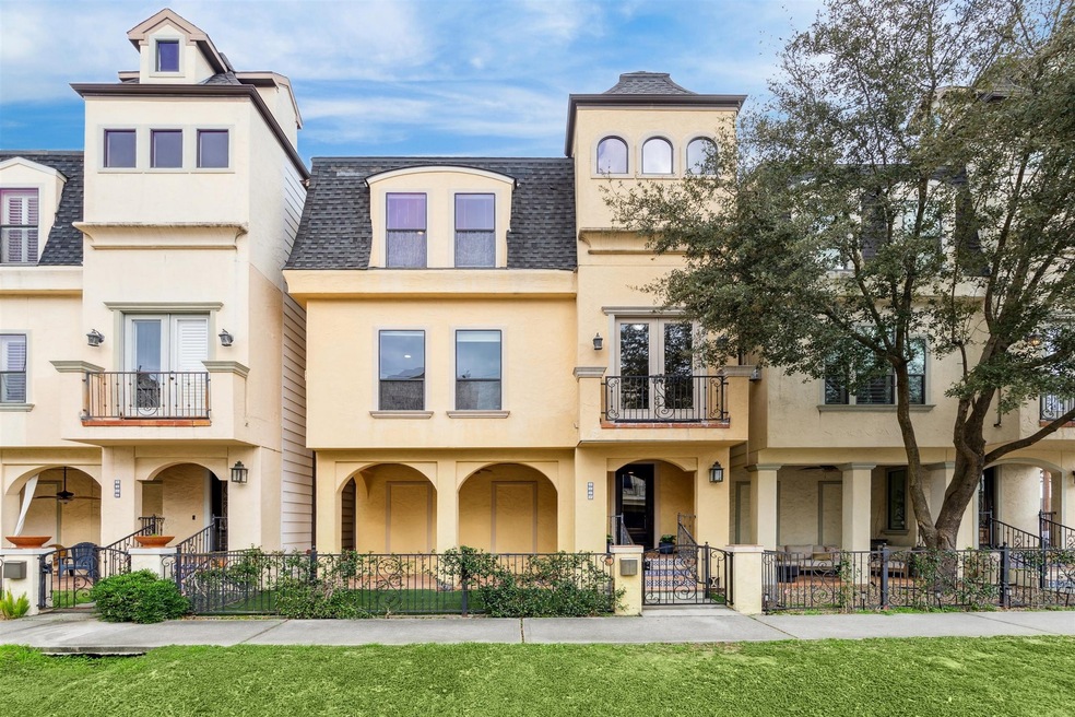 Beautiful home in a prime Shady Acres location,  j