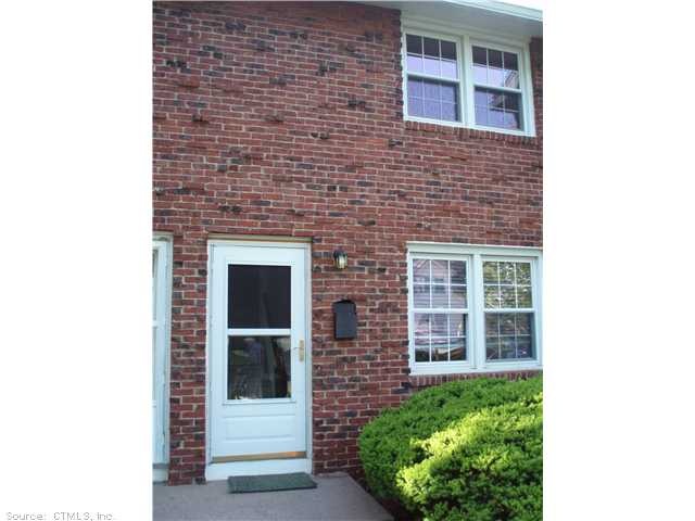 123 Main St unit B, Manchester, CT 06042 - photo 1