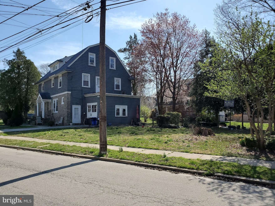 3781 Woodland Ave, Drexel Hill, PA 19026 - photo 1