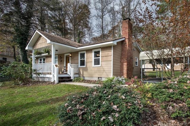 Large corner lot in Royal Pines