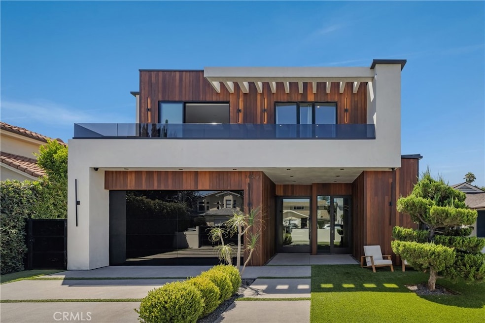 Under Contract $3,195,000 • Co-Listing Agent