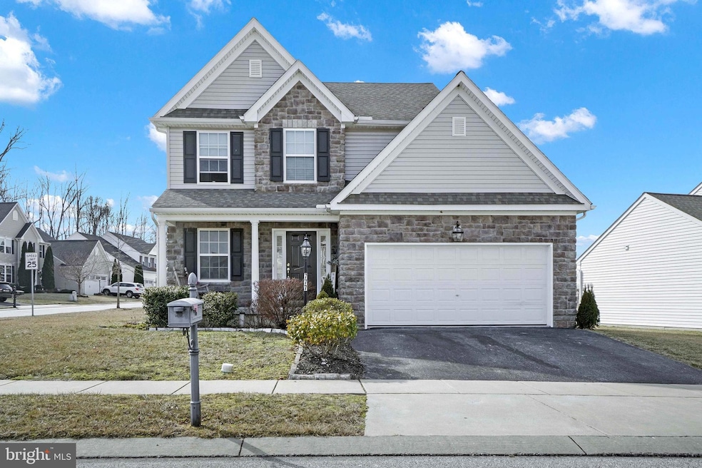 777 Cougar Pointe Cir, Seven Valleys, PA 17360 - photo 1