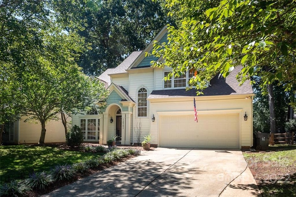 12701 Hollyhock Ln, Huntersville, NC 28078 - photo 1