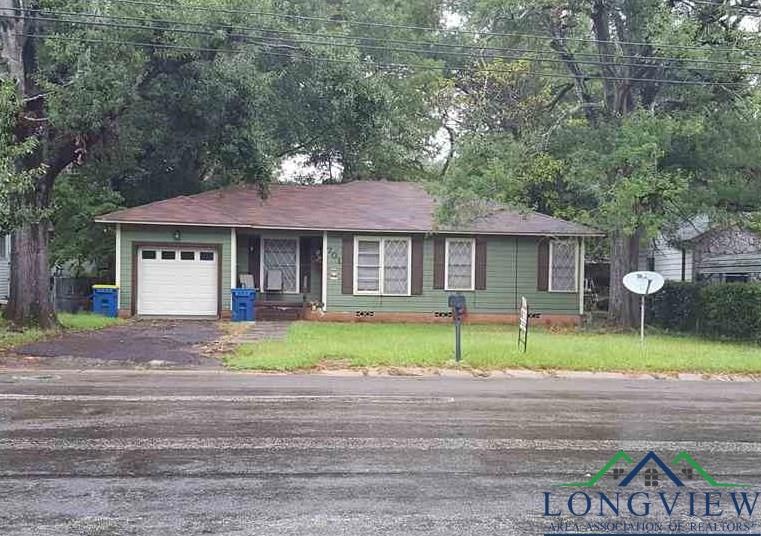 701 Peterson Rd, Kilgore, TX 75662 - photo 1