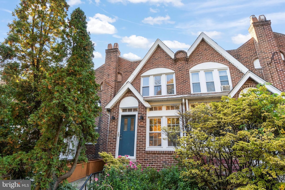 507 W Abbottsford Ave, Philadelphia, PA 19144 - photo 1