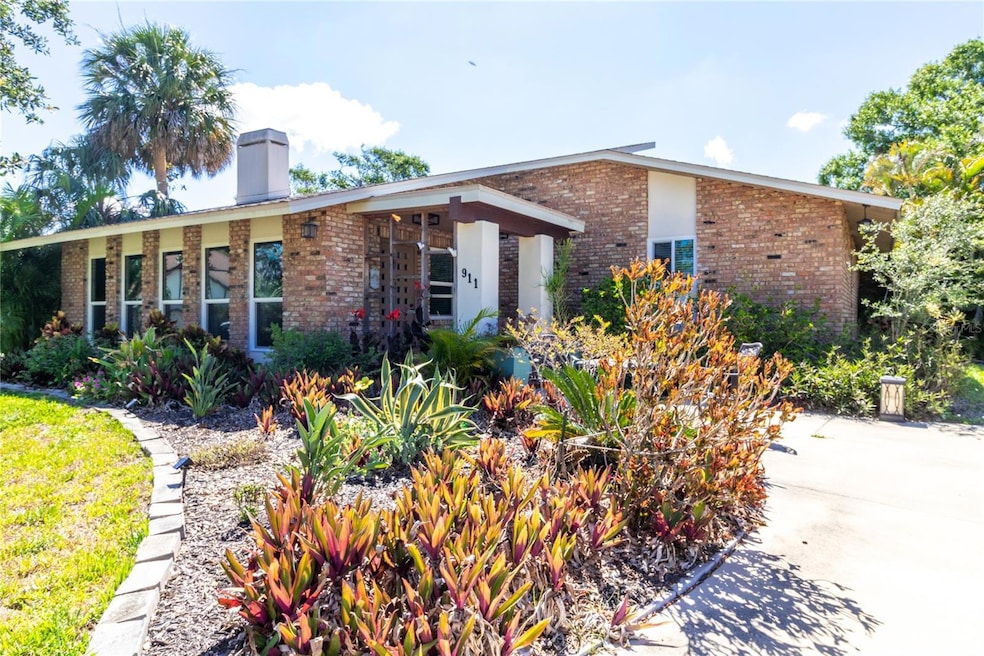 For Sale $750,000 • Co-Listing Agent