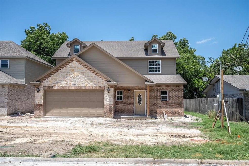 8040 Raymond Ave, White Settlement, TX 76108 - photo 1