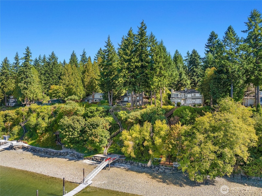 13401 Manzanita Rd NE, Bainbridge Island, WA 98110 - photo 1