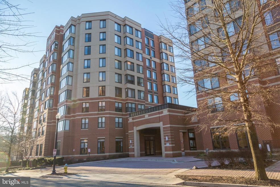 The Park at Courthouse unit 711, Arlington, VA 22201 - photo 1