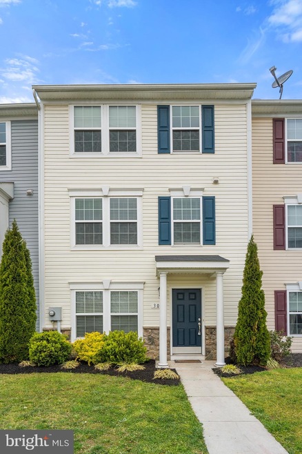 30 Lieutenant Ct, Bunker Hill, WV 25413 - photo 1