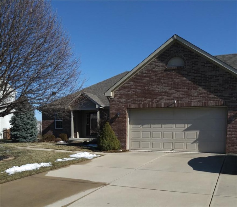 12933 Broncos Dr, Fishers, IN 46037 - photo 1