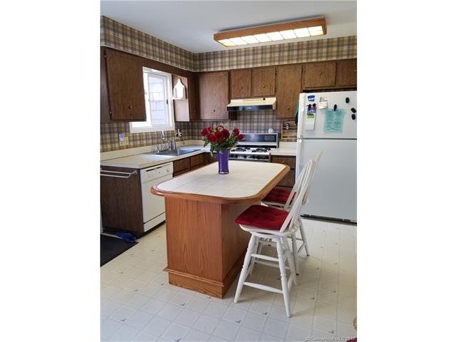 Large Kitchen with island