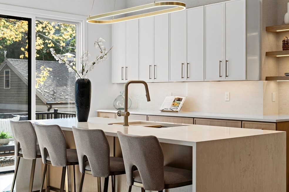 161 Cushing St, Cambridge, MA 02138 - photo 1