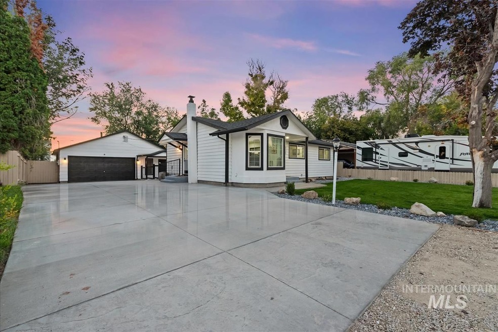 903 S Chestnut St, Nampa, ID 83686 - photo 1