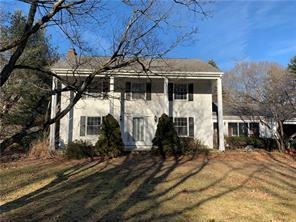 7 Robbins Dr, Barrington, RI 02806 - photo 1