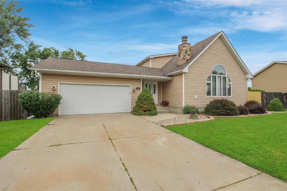 920 W Elm Place, Griffith, IN 46319 - photo 1