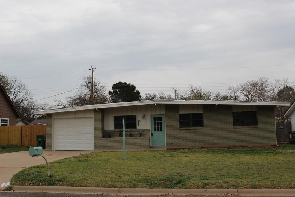 270 Mockingbird Ln, San Angelo, TX 76901 Recently Sold