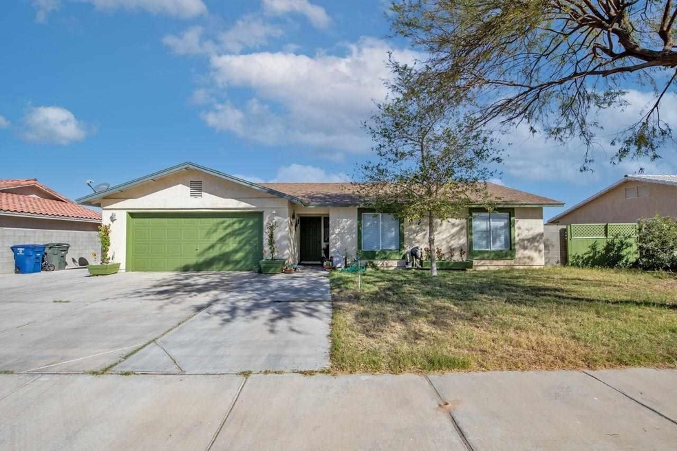 6068 E 43rd Place unit 4A, Yuma, AZ 85365 - photo 1