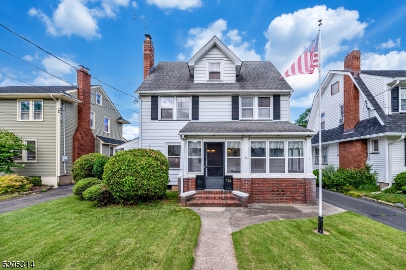 Sold $610,000 • Co-Listing Agent