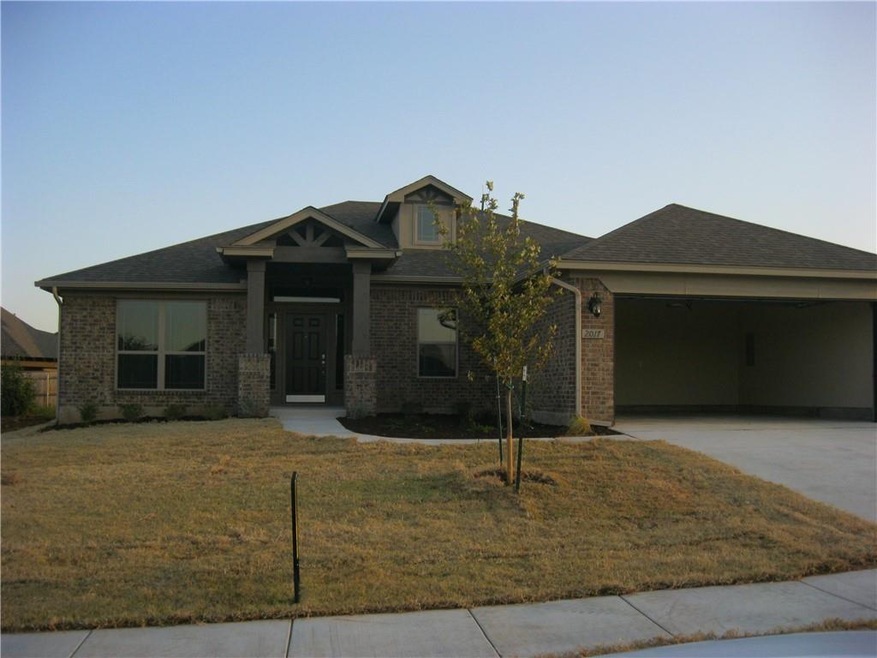 2017 SE 6th St, Moore, OK 73160 - photo 1