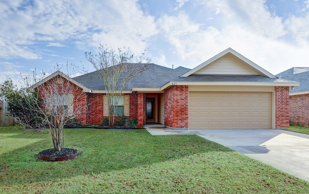 427 Walter Dr-1