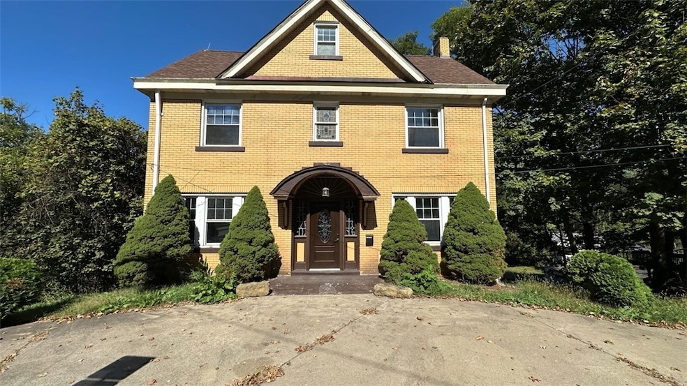 2518 Bethel Church Rd, Bethel Park, PA 15102 - photo 1