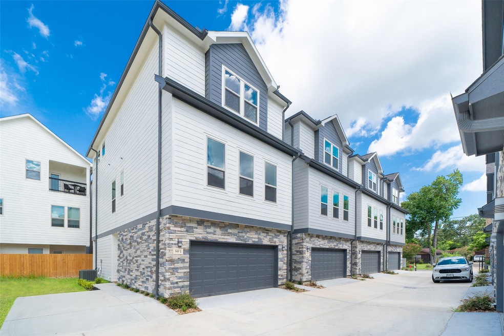 849 Fisher St unit F, Houston, TX 77018 - photo 1