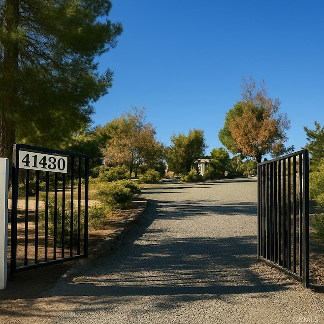 41430 Rolling Hills Dr, Aguanga, CA 92536 - photo 1