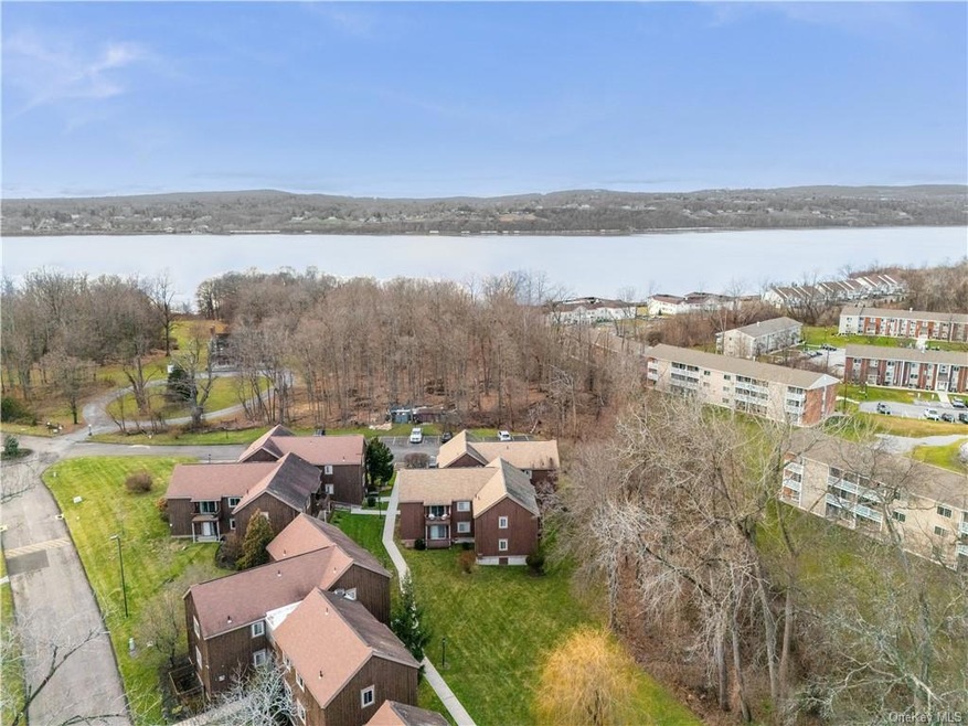 120 Sterling St unit 120, Beacon, NY 12508 - photo 1