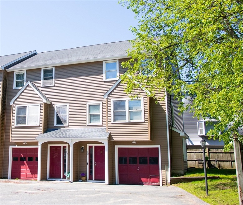 20 Angle St unit 12, Lowell, MA 01851 - photo 1