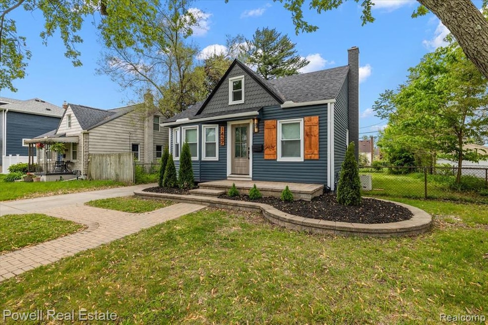 Pending $340,000 • Co-Listing Agent