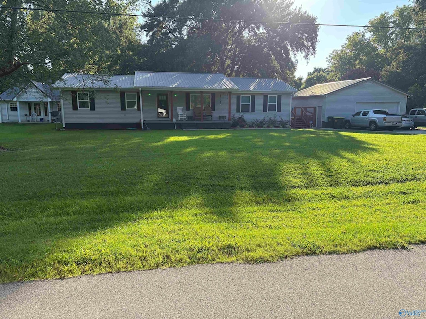 50 Lakeshore Dr, Laceys Spring, AL 35754 - photo 1