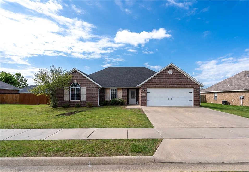 8004 Overland Rd, Siloam Springs, AR 72761 - photo 1