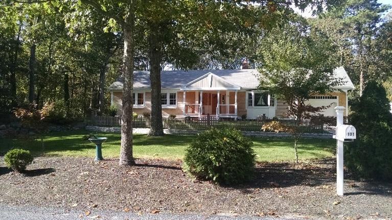 131 Cranberry Ln, South Yarmouth, MA 02664 - photo 1