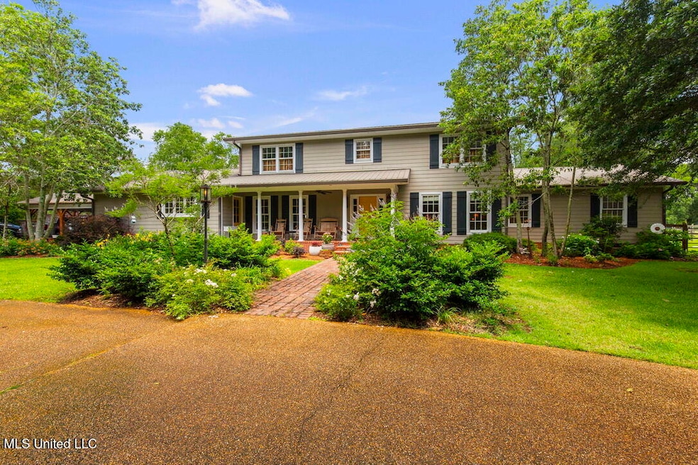 For Sale $949,500 • Co-Listing Agent