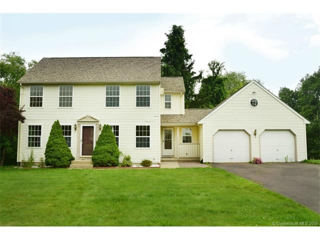 17 Columbia Dr, Manchester, CT 06042 - photo 1