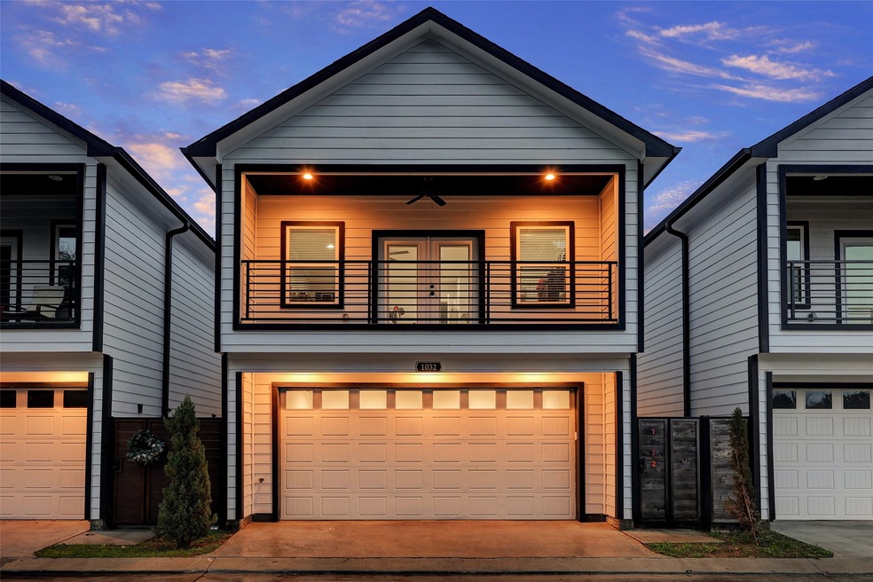 1032 Melneeka Ln, Houston, TX 77091 - photo 1