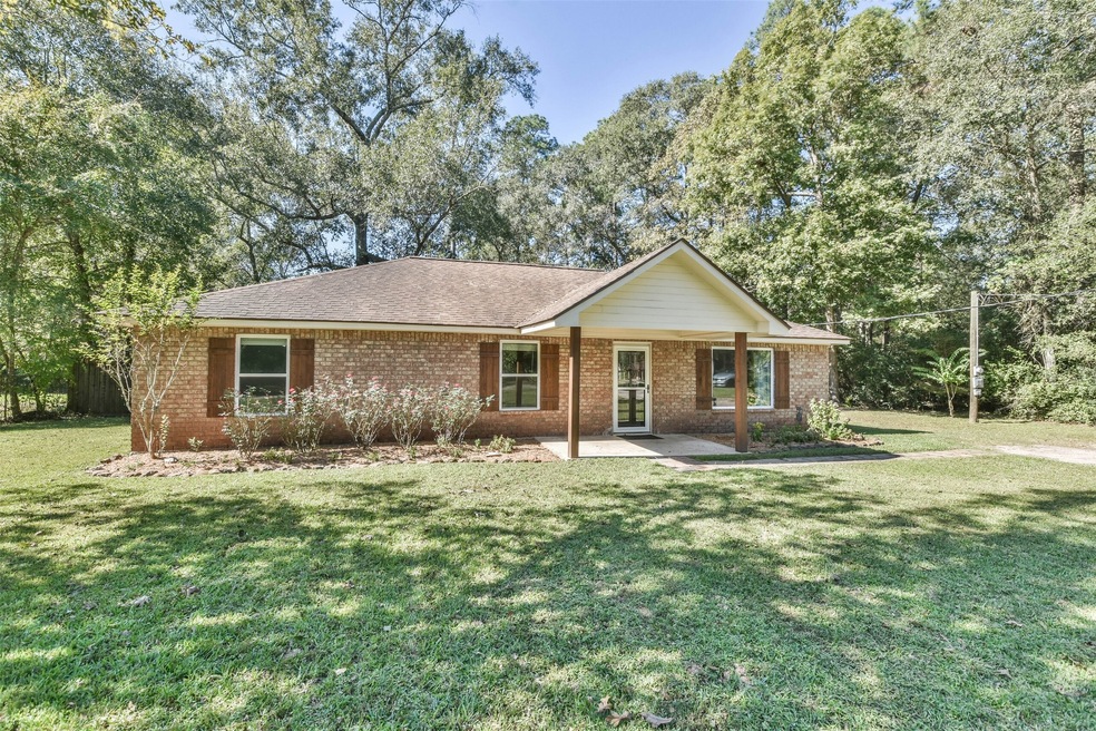 11020 Whisper Rd, Cleveland, TX 77328 - photo 1